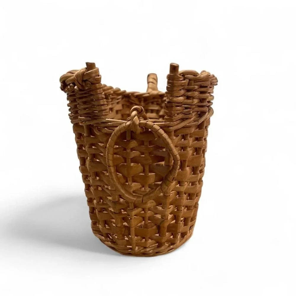 Vintage Cottagecore Wicker Wine Cradle Basket